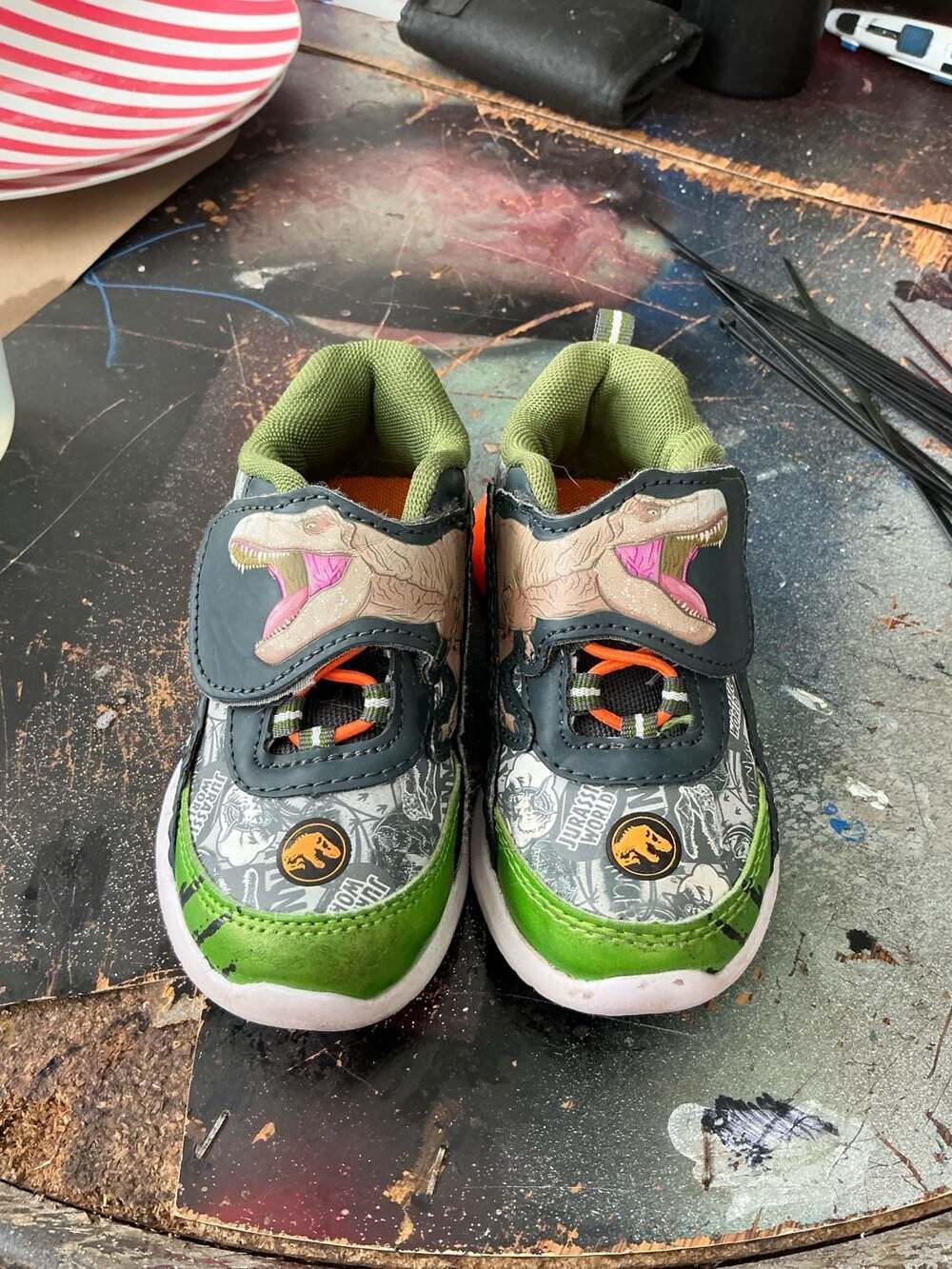Jurassic World Toddler Boys Light-Up Dinosaur Sneakers